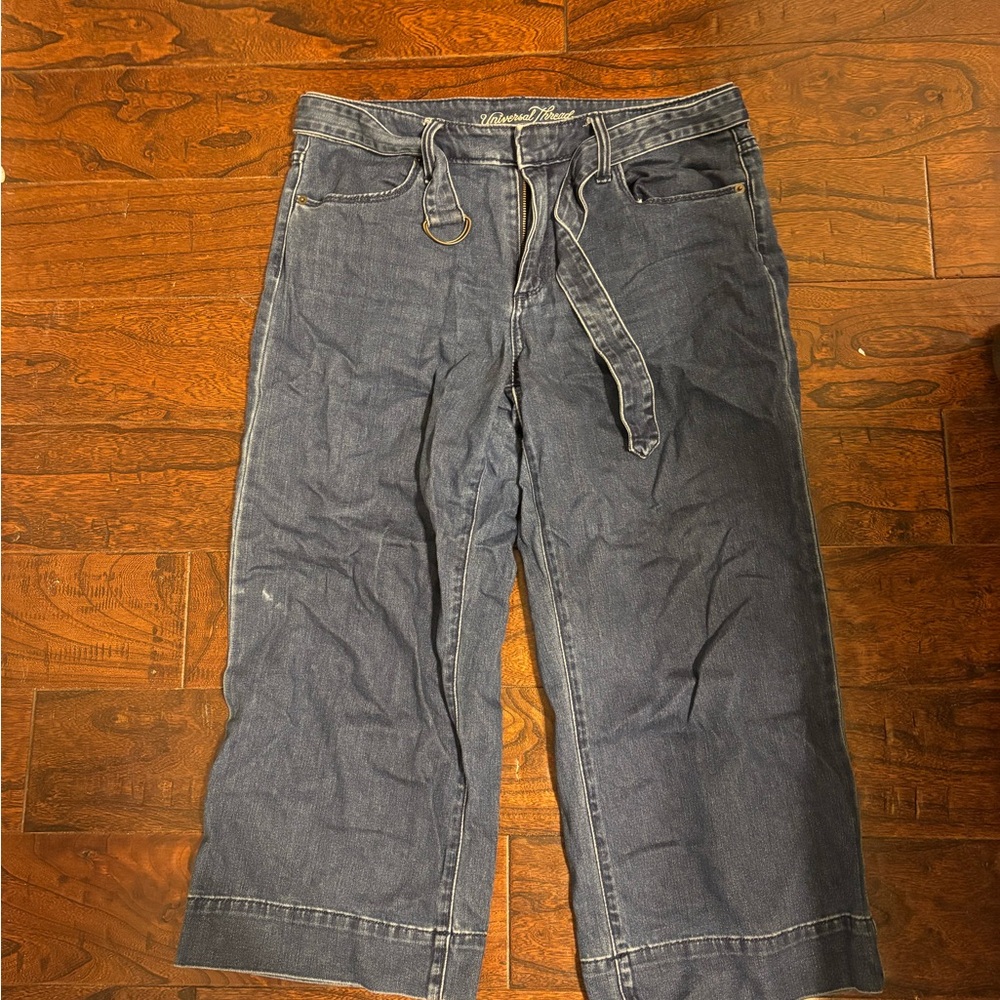 Universal Thread Wide Leg Capri Belted Jeans